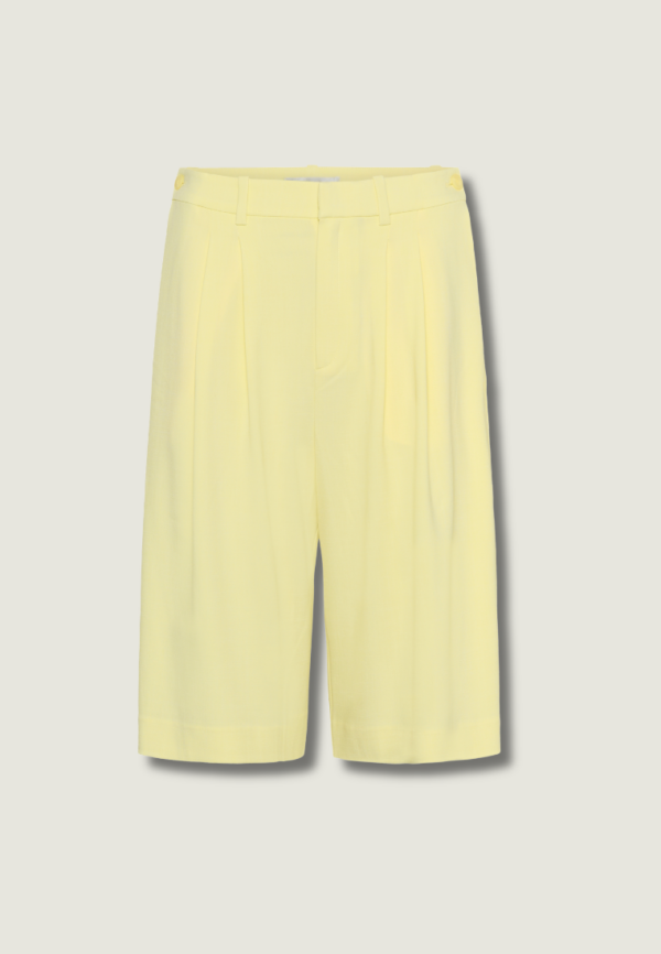 GESTUZ Cia HW Shorts | Wax Yellow