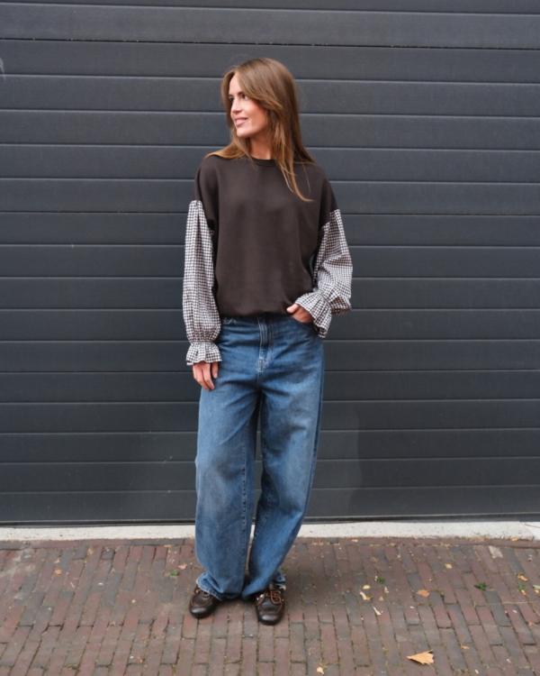 FRENKIE Sweater | Chocolate